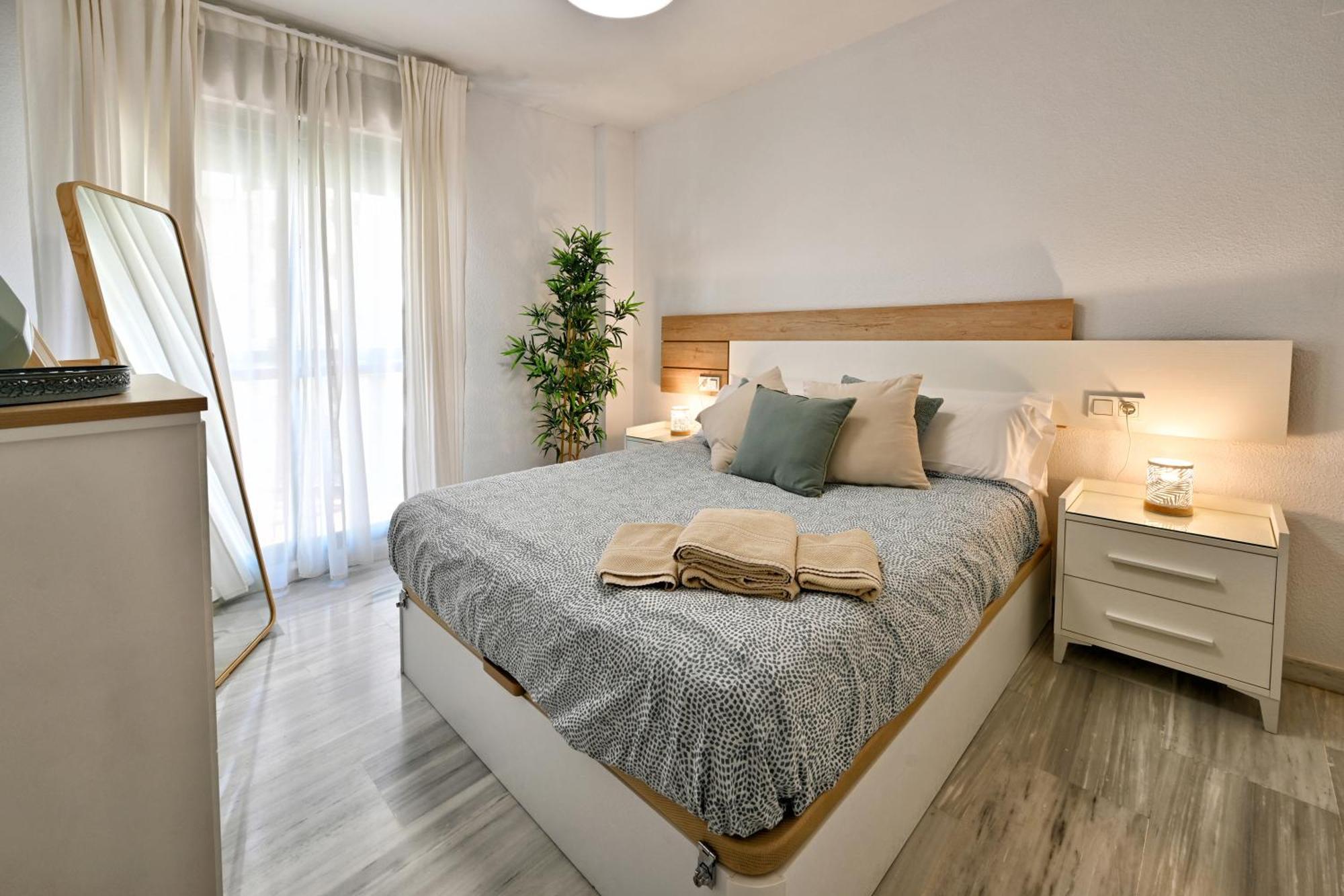 Love Rent4 Malaga Alamar Torremolinos Exterior photo